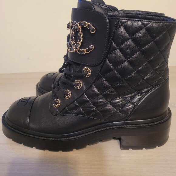 Chanel Lace up boots. Excellent condition. - Picture 5 of 6
